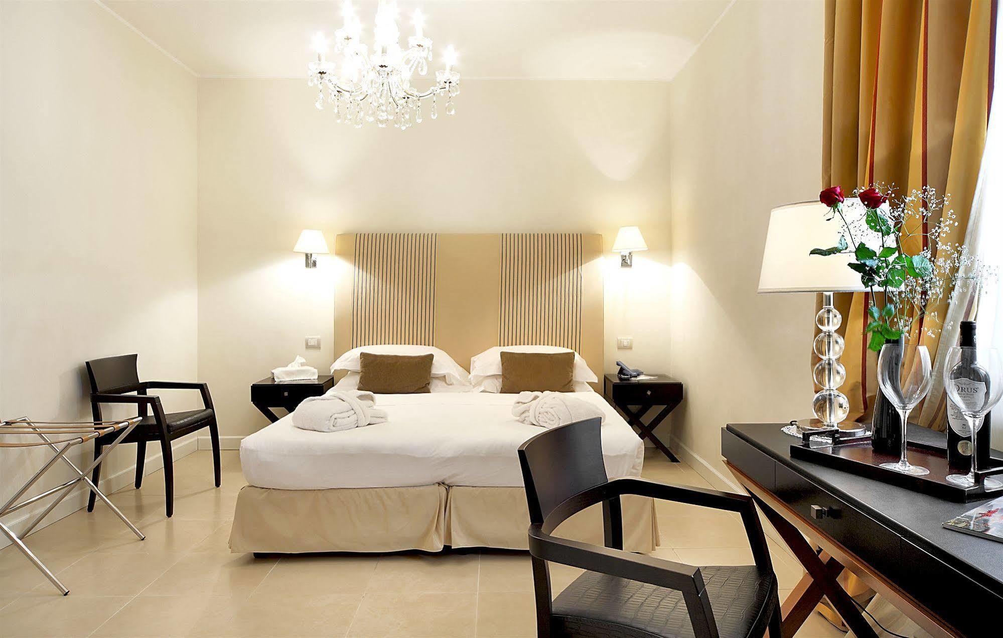 Hotel Palazzo Cavalieri Syracuse Bagian luar foto